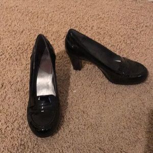Patent loafer heels